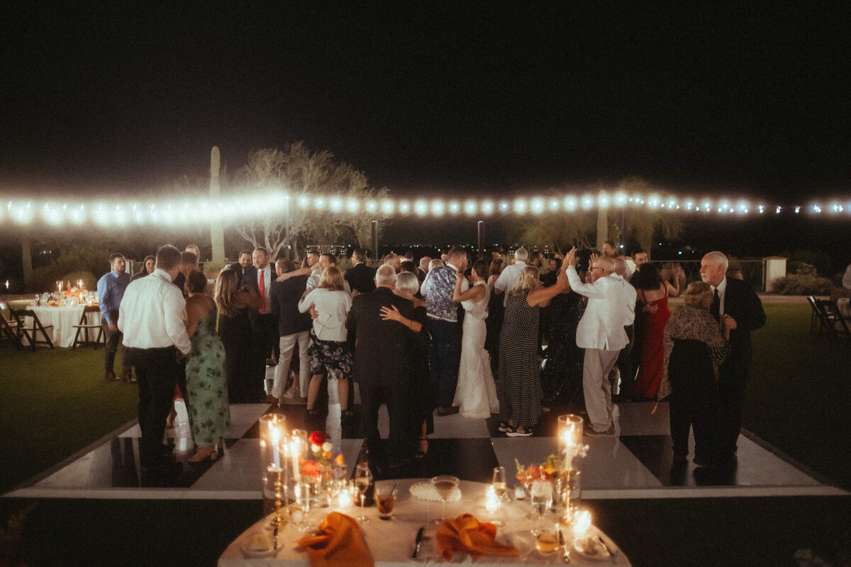 Sarah & Steven Wedding Sneak Peeks-275