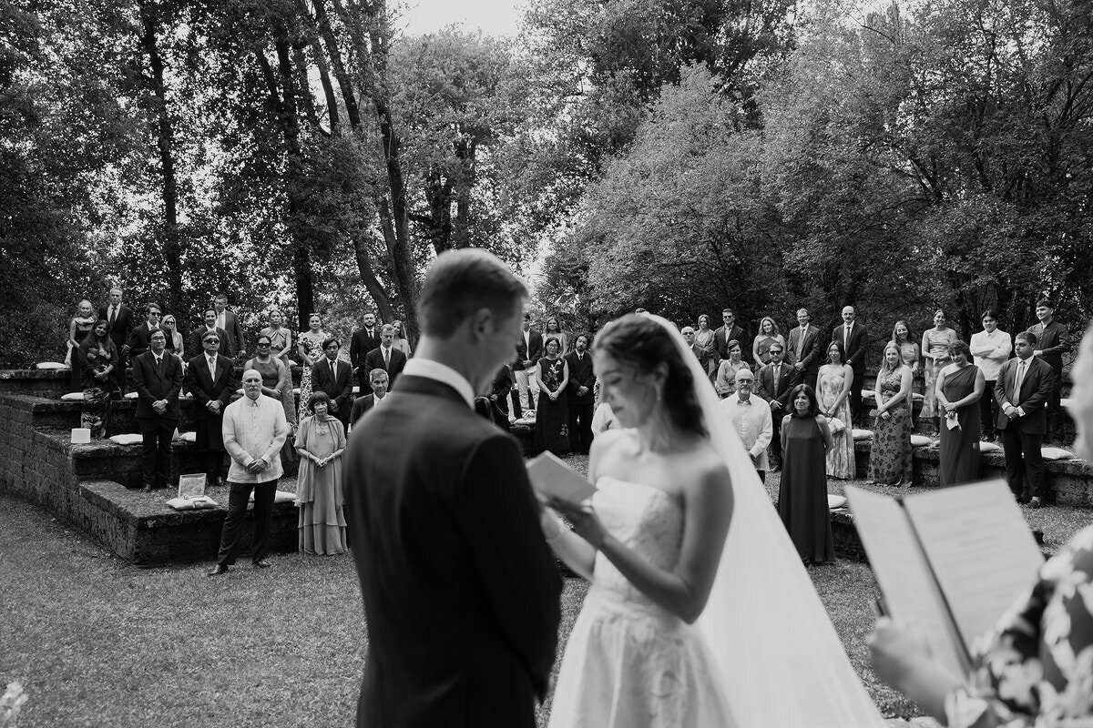 wedding-ceremony-tuscany-vows-blackwhite-laurianevega