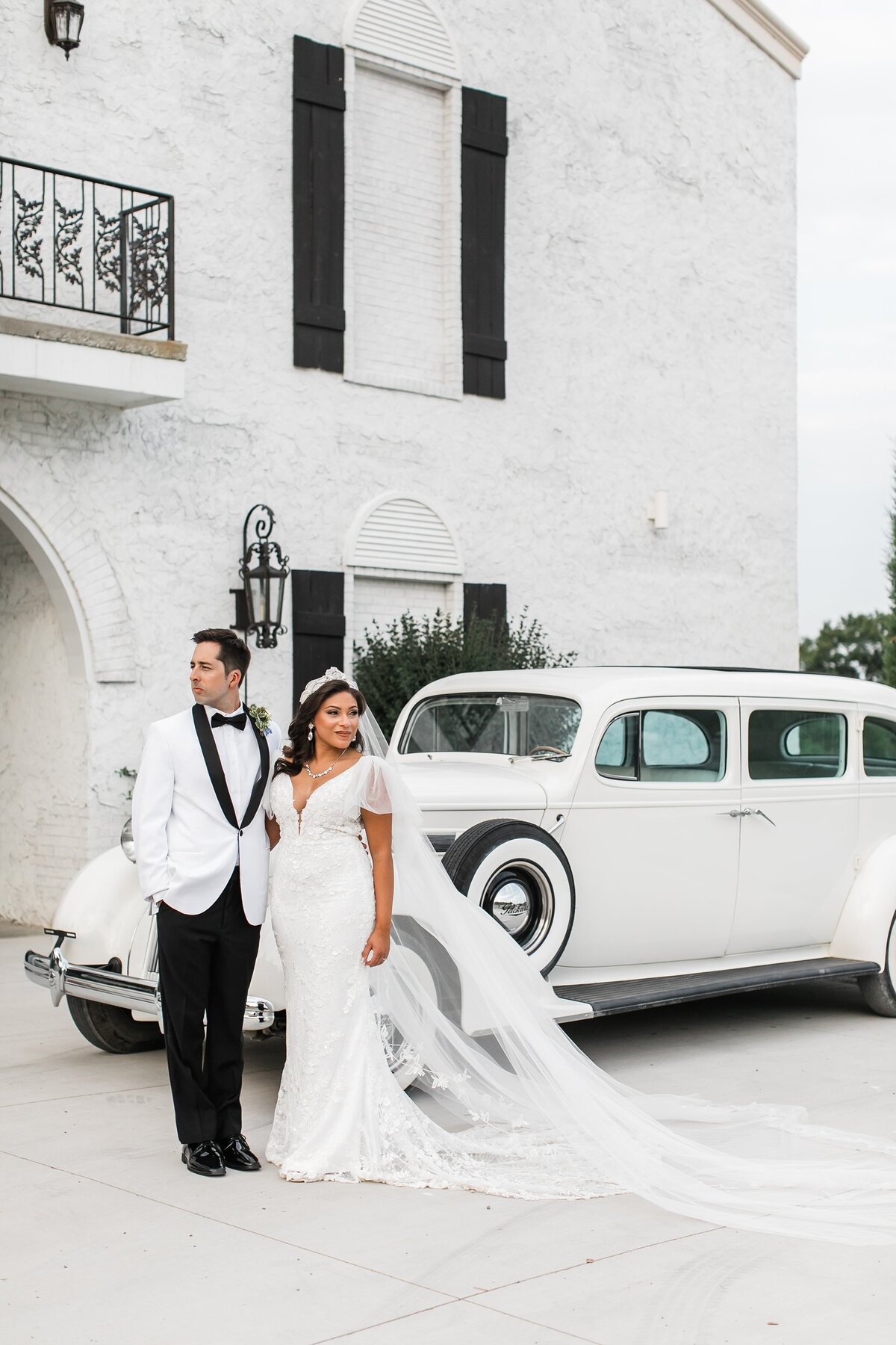 Lillian-Ruth-Bride-Real-Brides-37