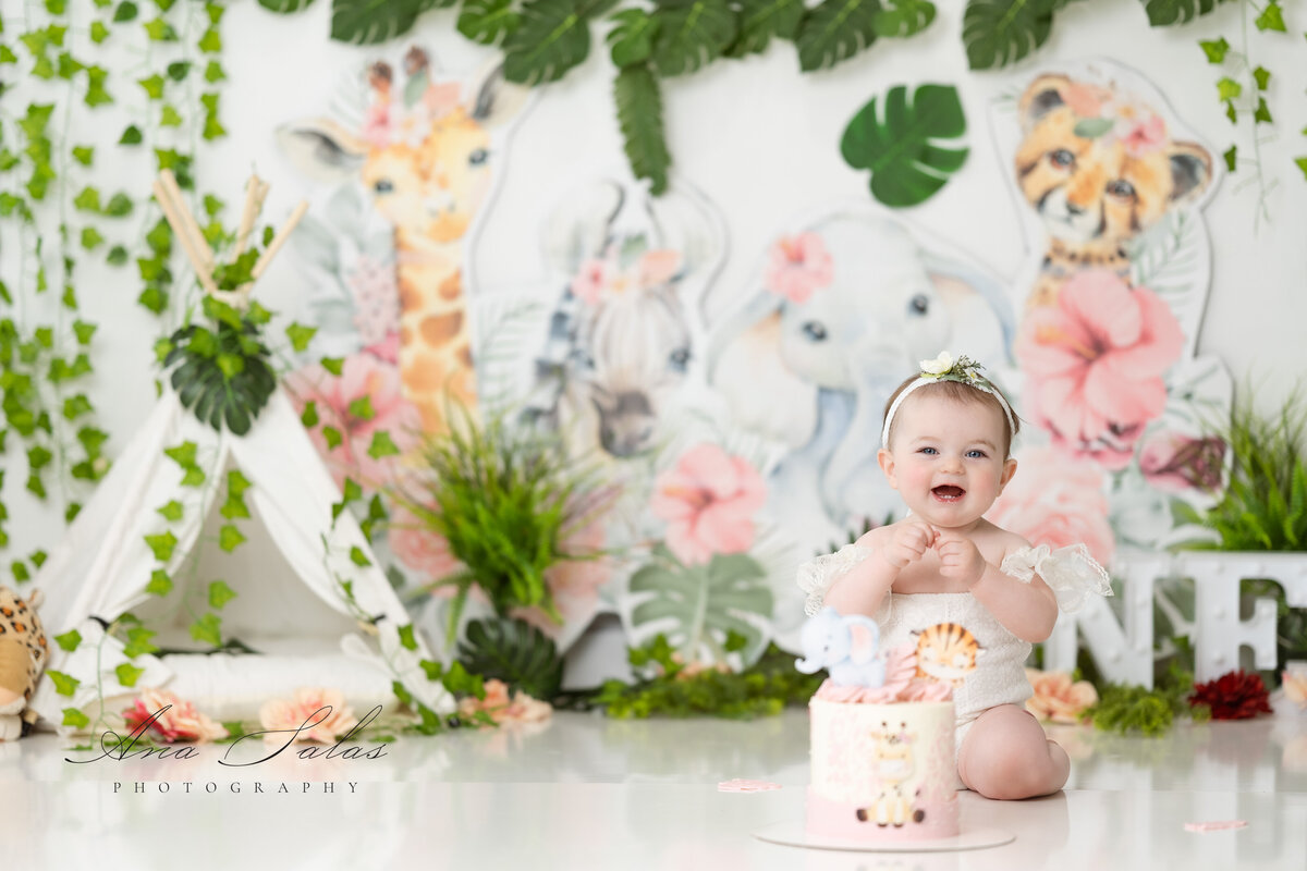Cake_Smash_Photographer_Edmonton-4
