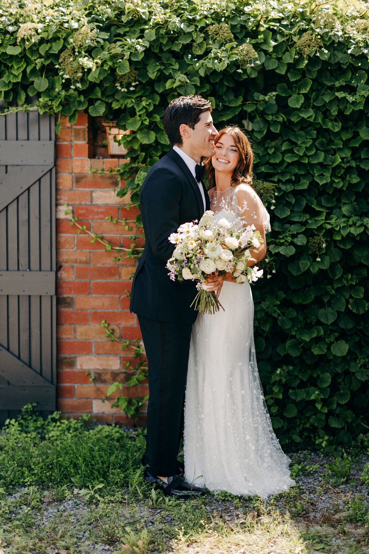 toronto-wedding-photographer-cressy-house-wedding-024