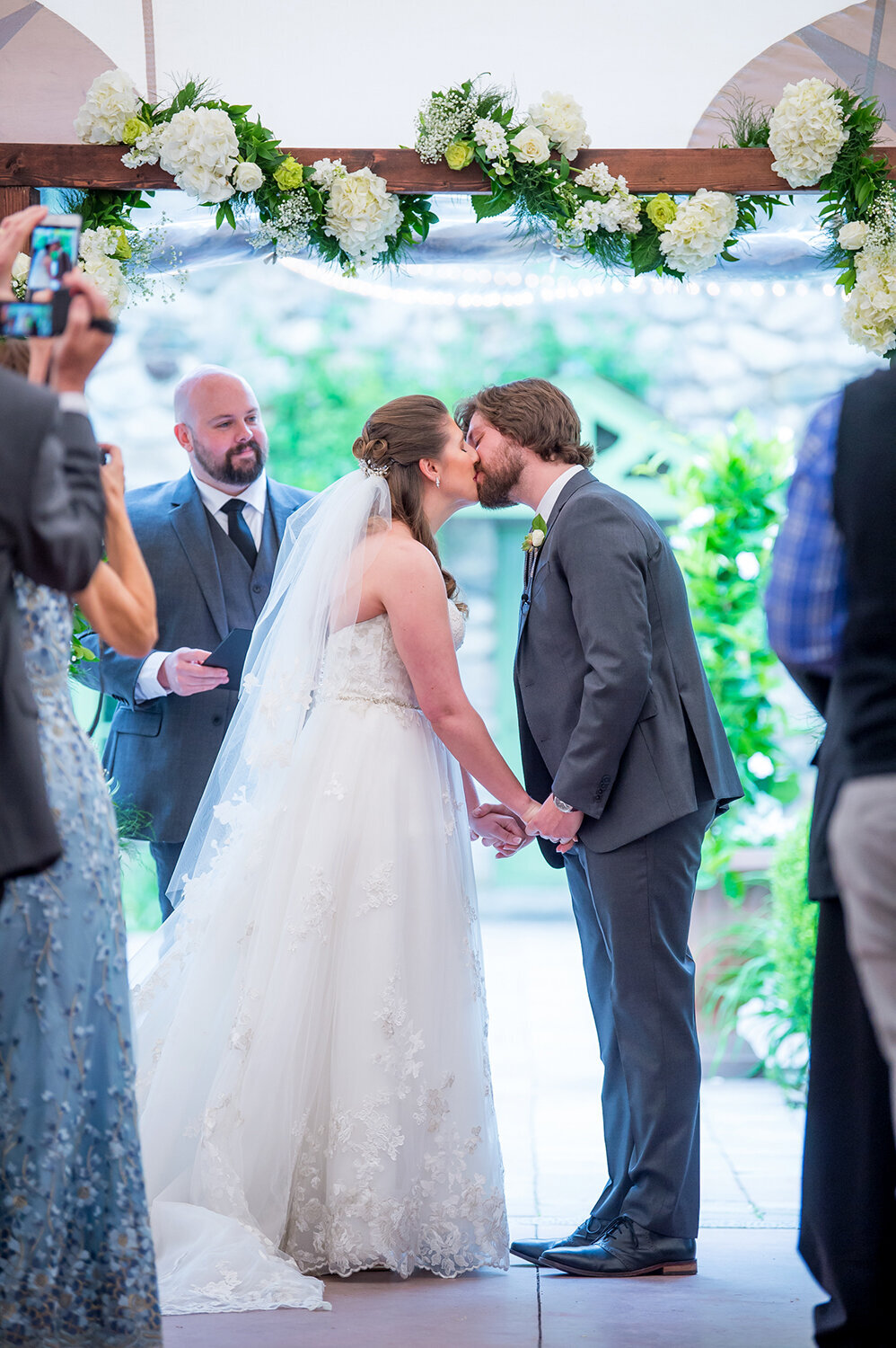 Willowdale Estate Bride and Groom