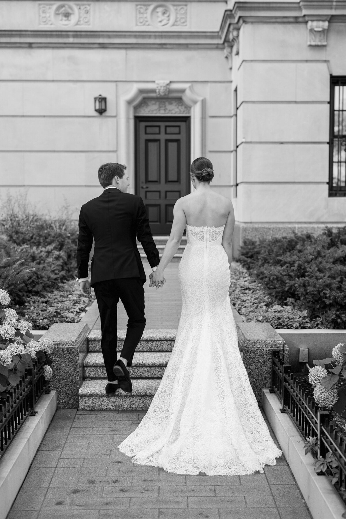 st-james-chapel-wedding-chicago-46