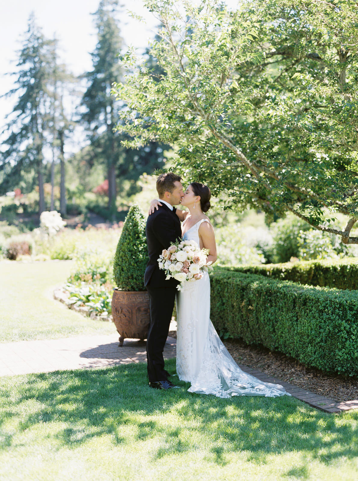 Carlos-Hernandez-Photography-Megan-Trevor-Wedding-Portland-Oregon-106