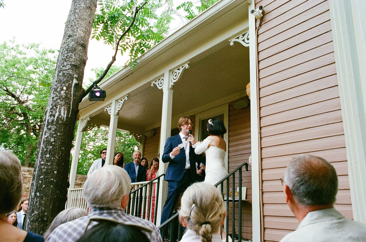 Ceremony_Jen&ChrisWeddingPhotos_AustinWeddingPhotographer_HereafterFilms-120