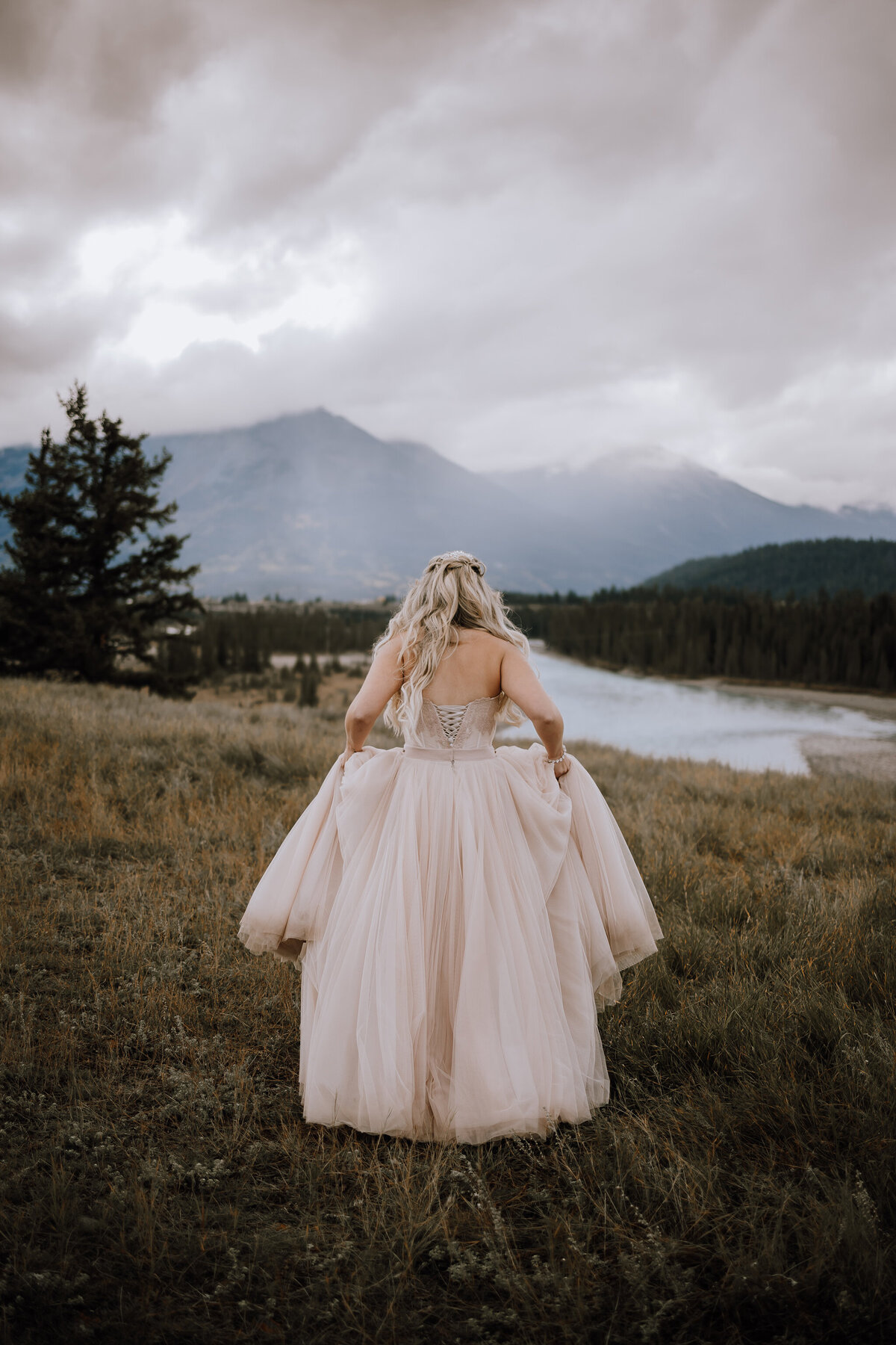 Alberta_elopement_photographer (7)