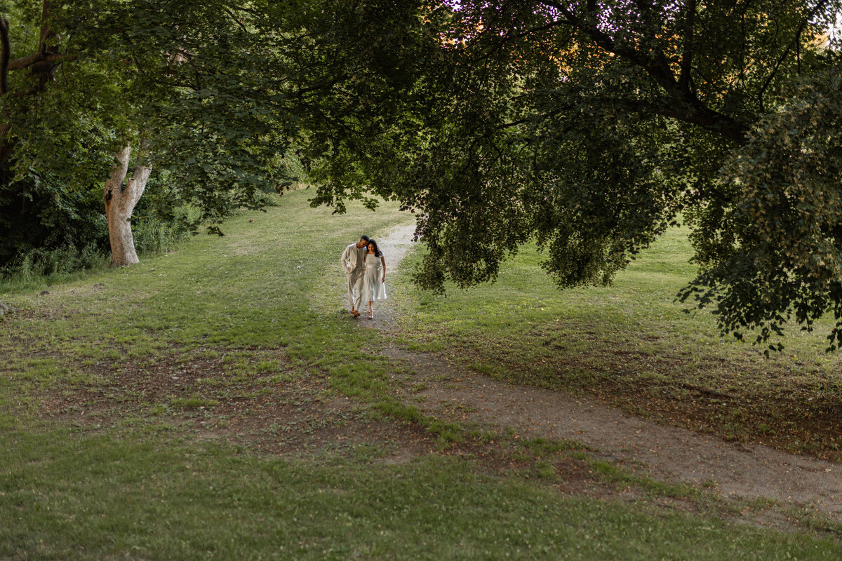 Dundurn Castle hamilton engagement shoot Cam Pris 18