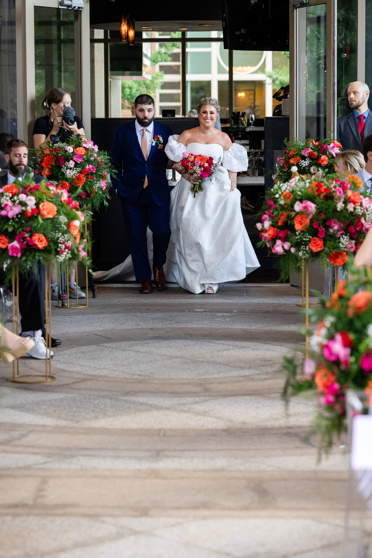 colorful-seaport-wedding-boston-lisa-gilbert-photography-26