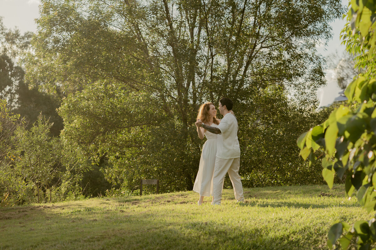 ONE AVENUE BRISBANE COUPLE PHOTOGRAPHER_ROMANTIC STYLE_B+K_-44