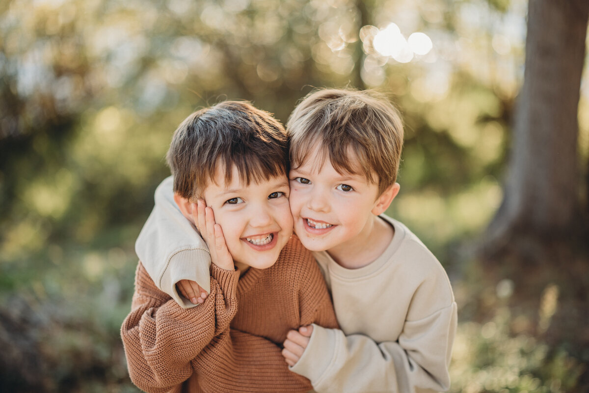 portrattfotograf-kiruna-familjefotograf-barnfotograf20220824_093