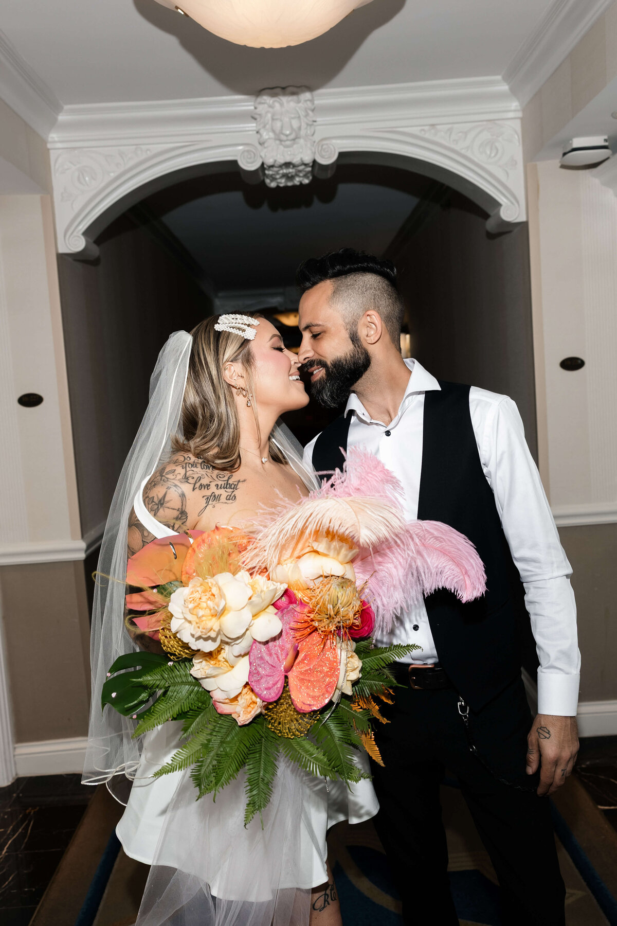 21_riskyexposure_sasha-andy_las-vegas-elopement-photography