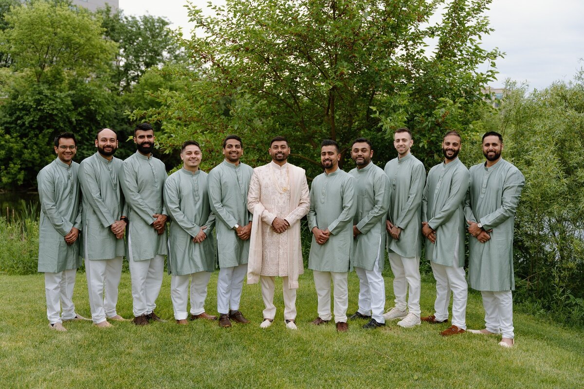 Nichole-Babiez-Photography-wedding-photographer-indian-wedding-photographer-mendhi-sangeet-baraat-luxury-chicago-illinois-marriott-schaumburg-51