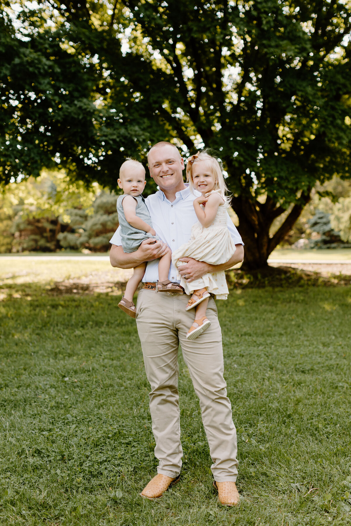 christina_ney_photography_wedding_engagement_lifestyle_photographer_dubuque_iowa_wedding_planning_assistance_adventurous_bold_laidback Family Photography16