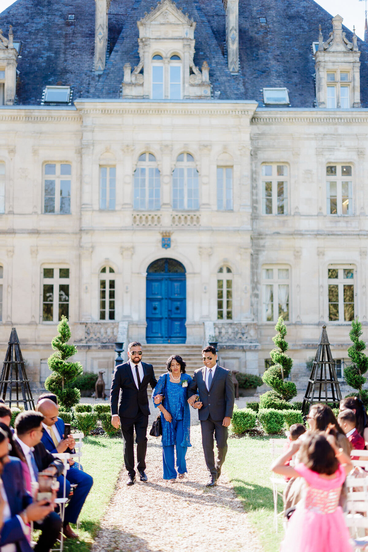 Modern_Chic_Chateau_Valouze_Destination_Wedding_Photographer-161
