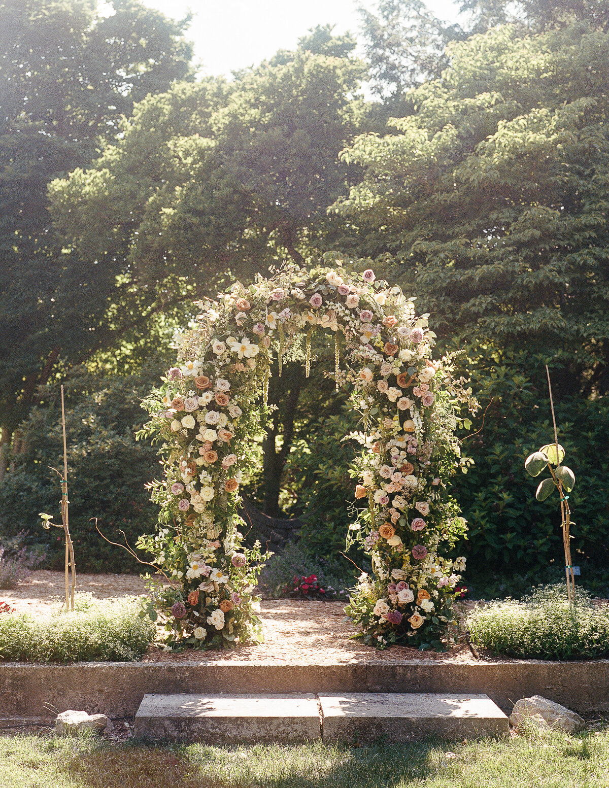 Sarah Rae Floral Designs Wedding Event Florist Flowers Kentucky Chic Whimsical Romantic Weddings1