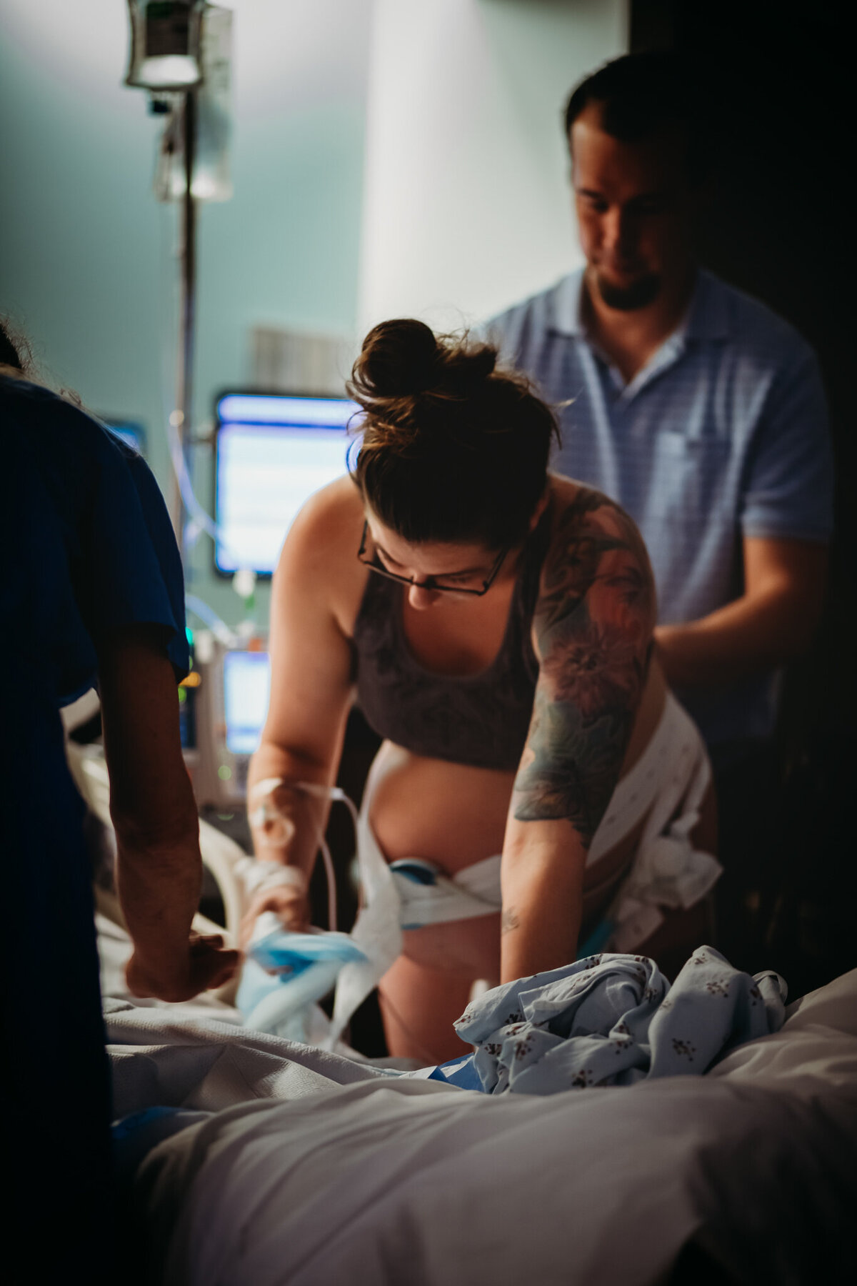 best birth photography near me, NW Arkansas birth photography services, NWA motherhood photography