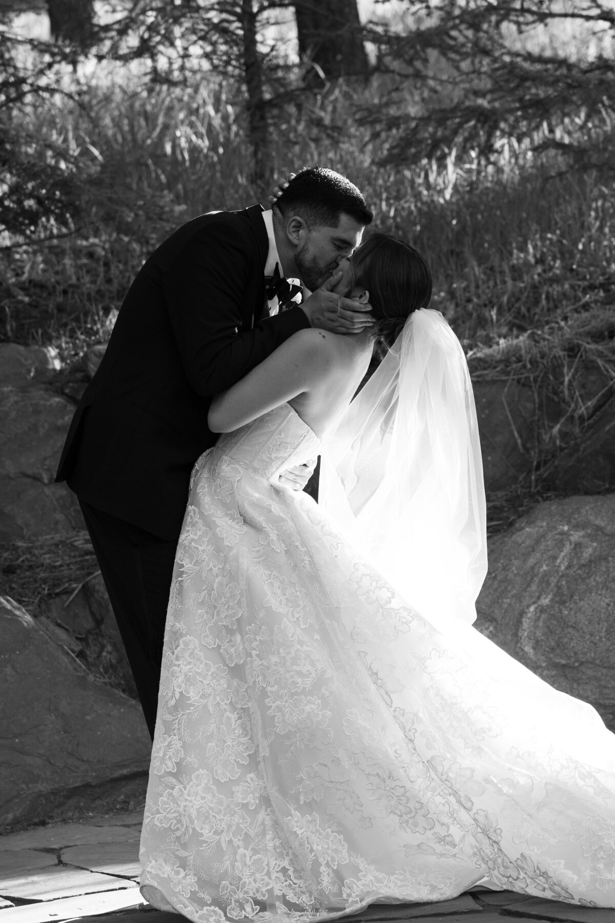 EmilySnyderPhotographyThePinesColoradoWedding-319