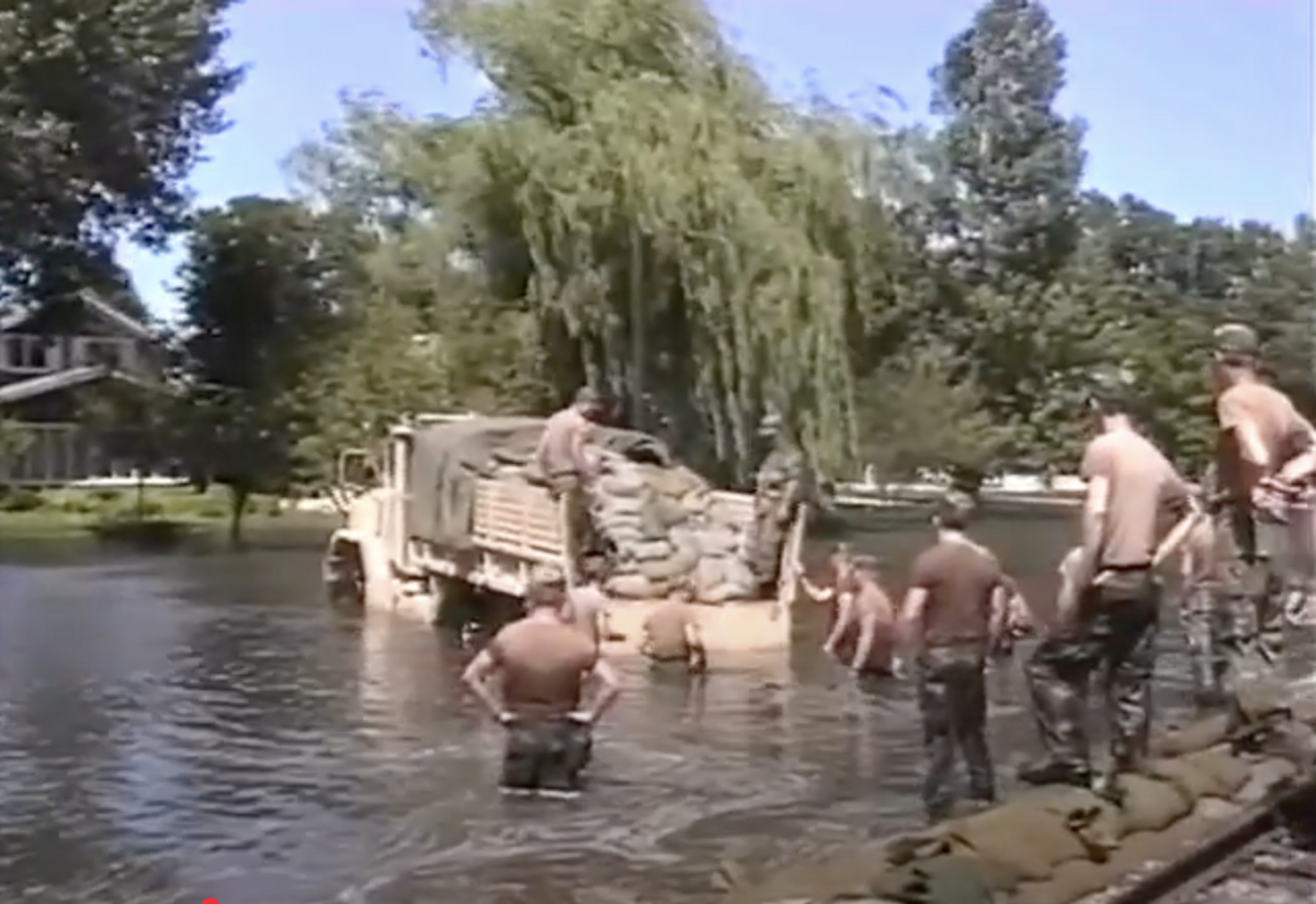 Railroad_The Flood of '93_12.25.30 PM