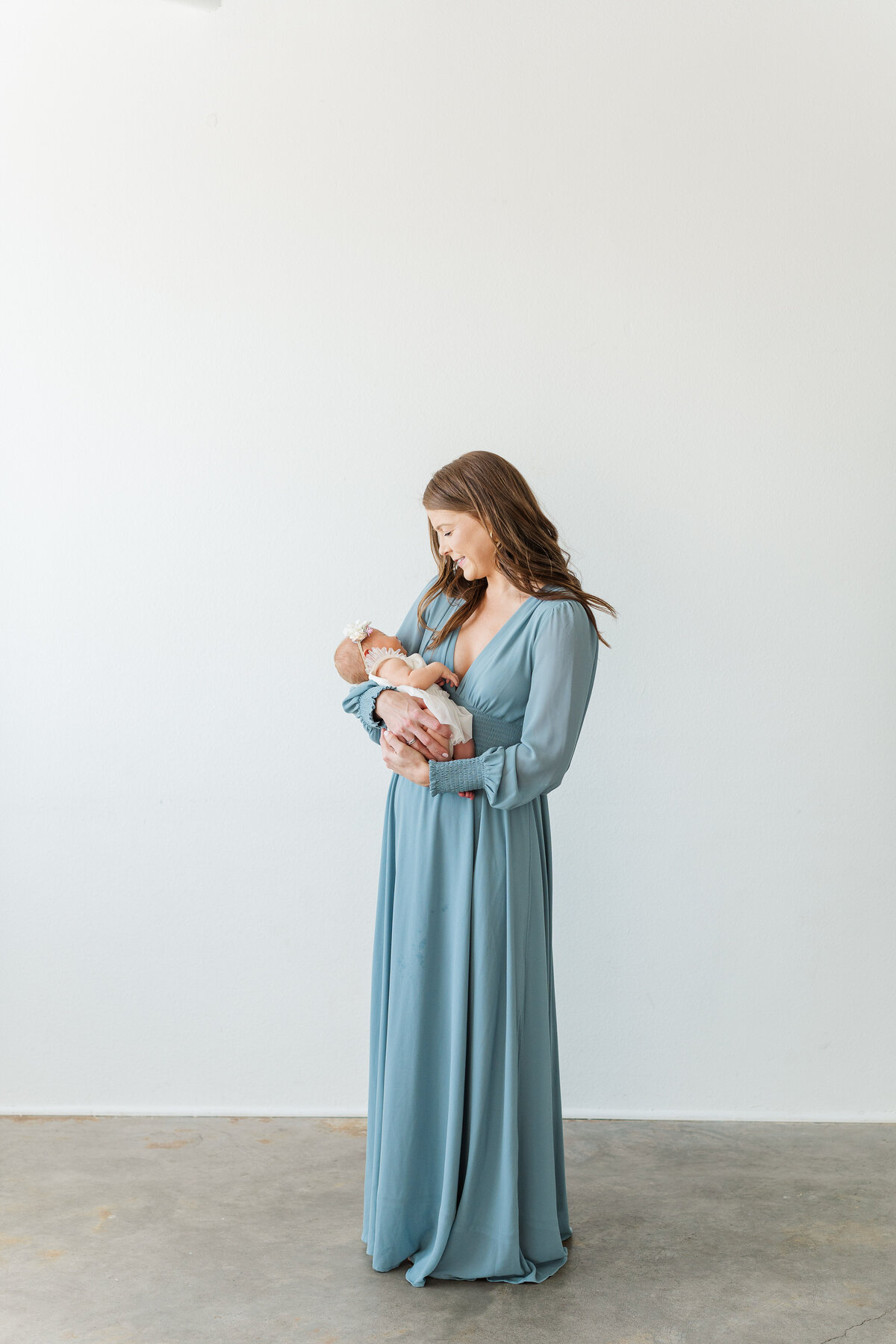 Natural Light Studio Newborn Baby Girl Light and Airy Timeless Client Closet Elena Spraguer Photography 0005
