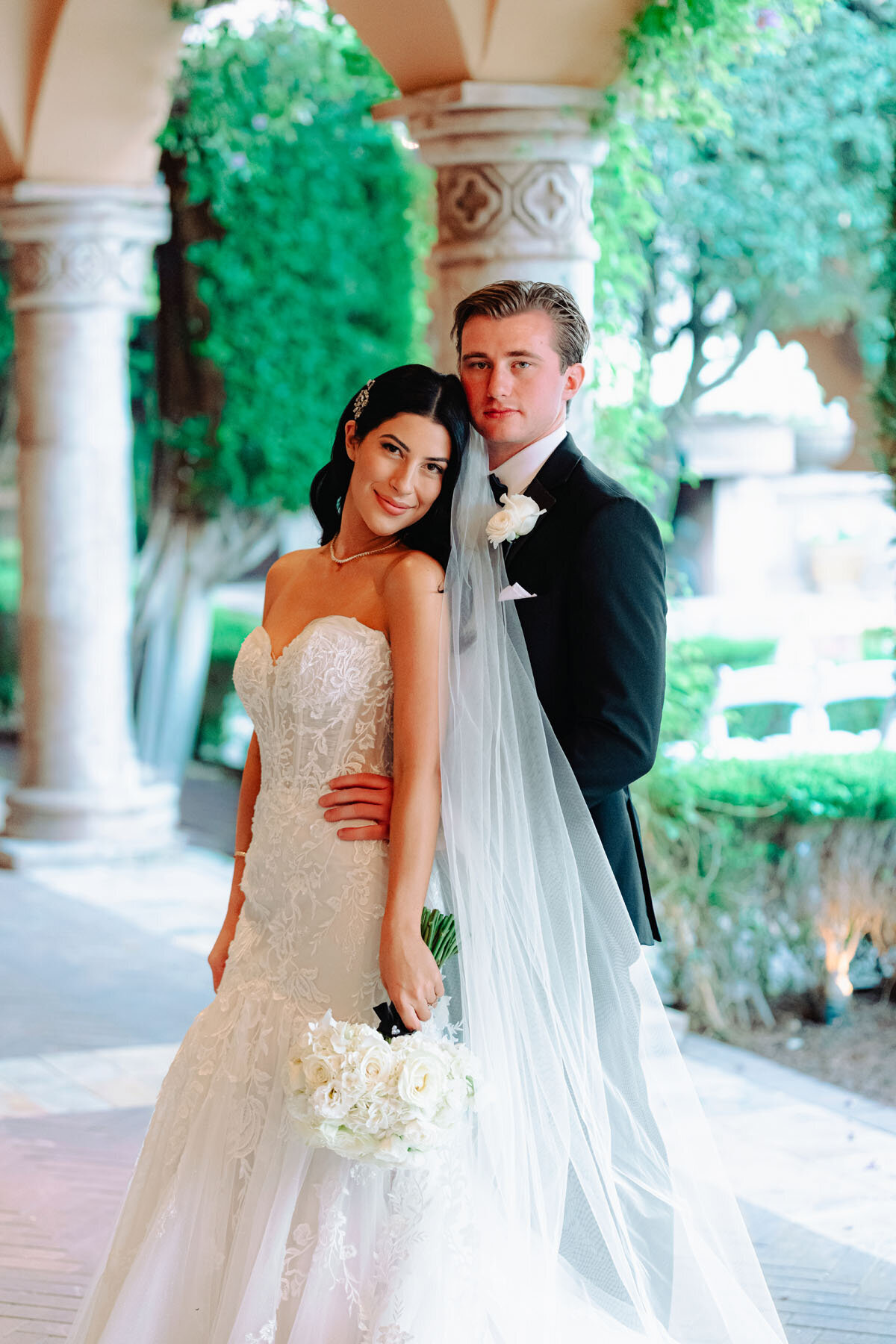 Phoenix wedding photographer specializing in Villa Siena luxury weddings