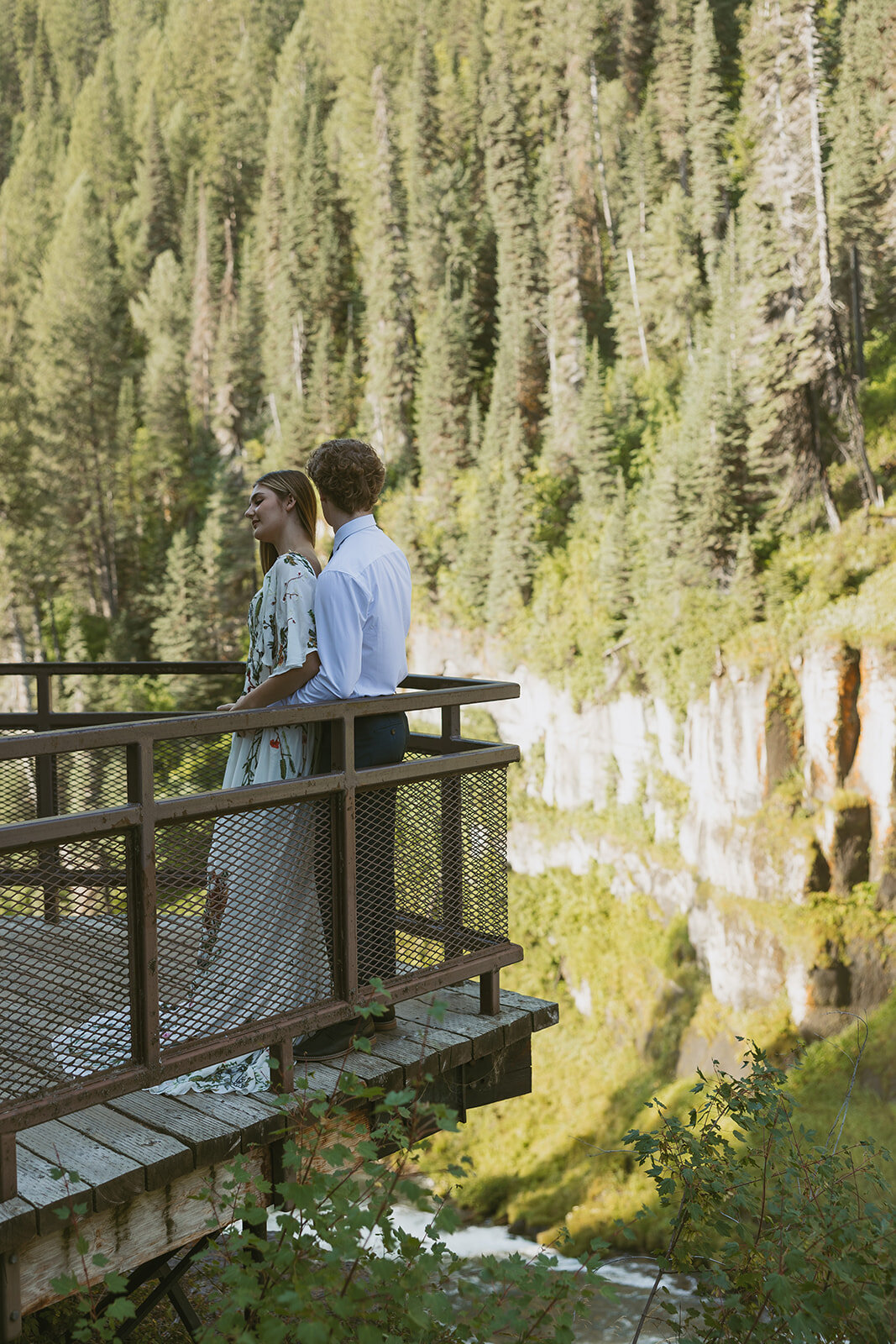 tanya-davids-photo-film-mesa-falls-yellowstone-rexburg-island-park-destination-storytelling-documentary-wedding-elopement-phototgrapher-idaho-39