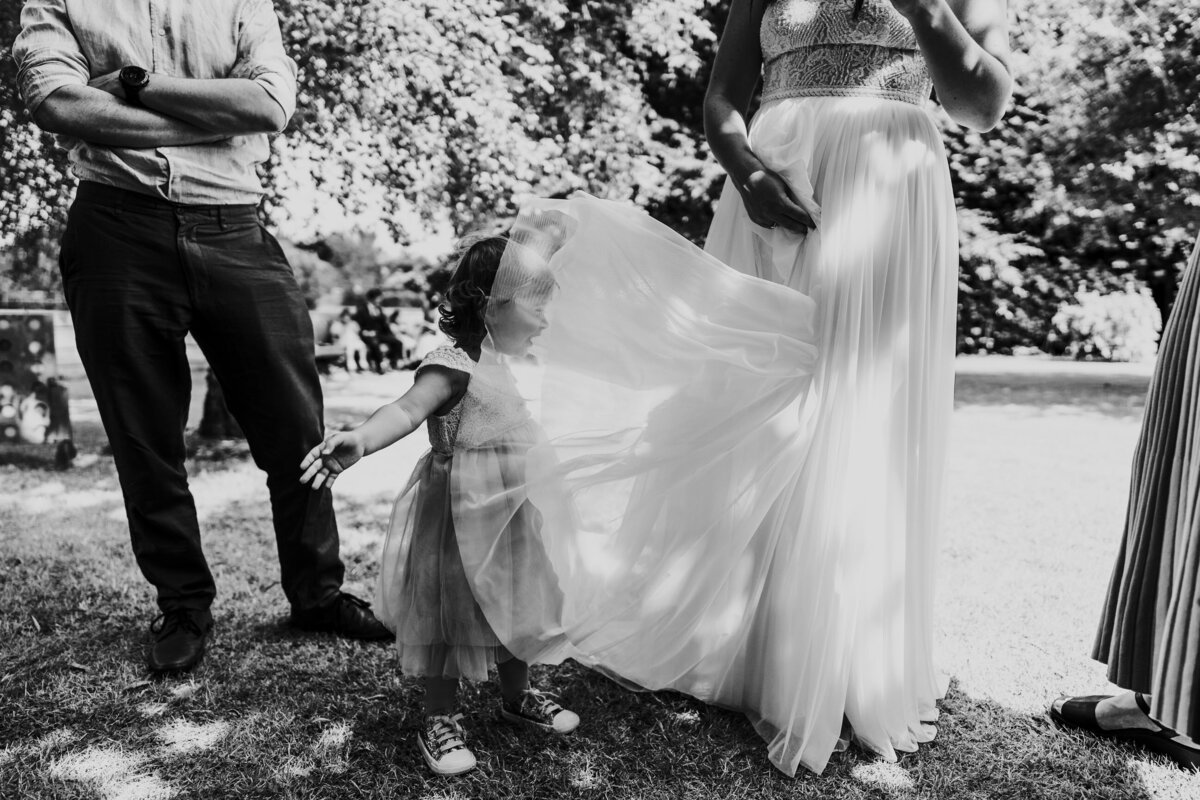 Gate_Street_Barn_Amy+Matt_KIRSTY_BOWEN_PHOTOGRAPHY-229