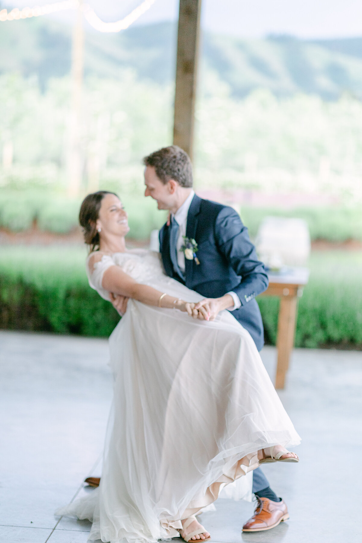 Portland OR Wedding Photographer Chantal Sokhorn Photography The Orchards Hoodriver OR-673