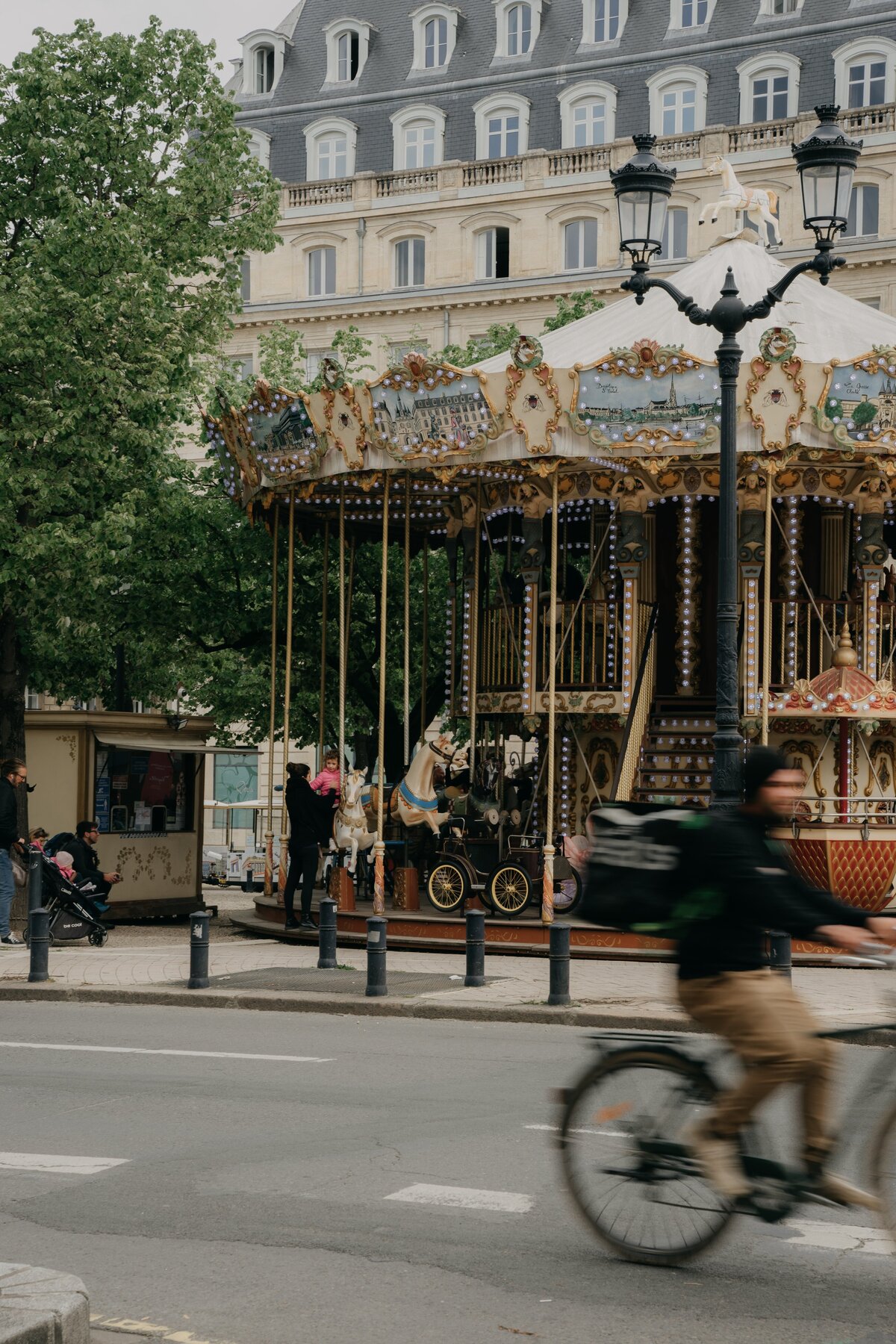 pexels-mathilde-langevin-12032336