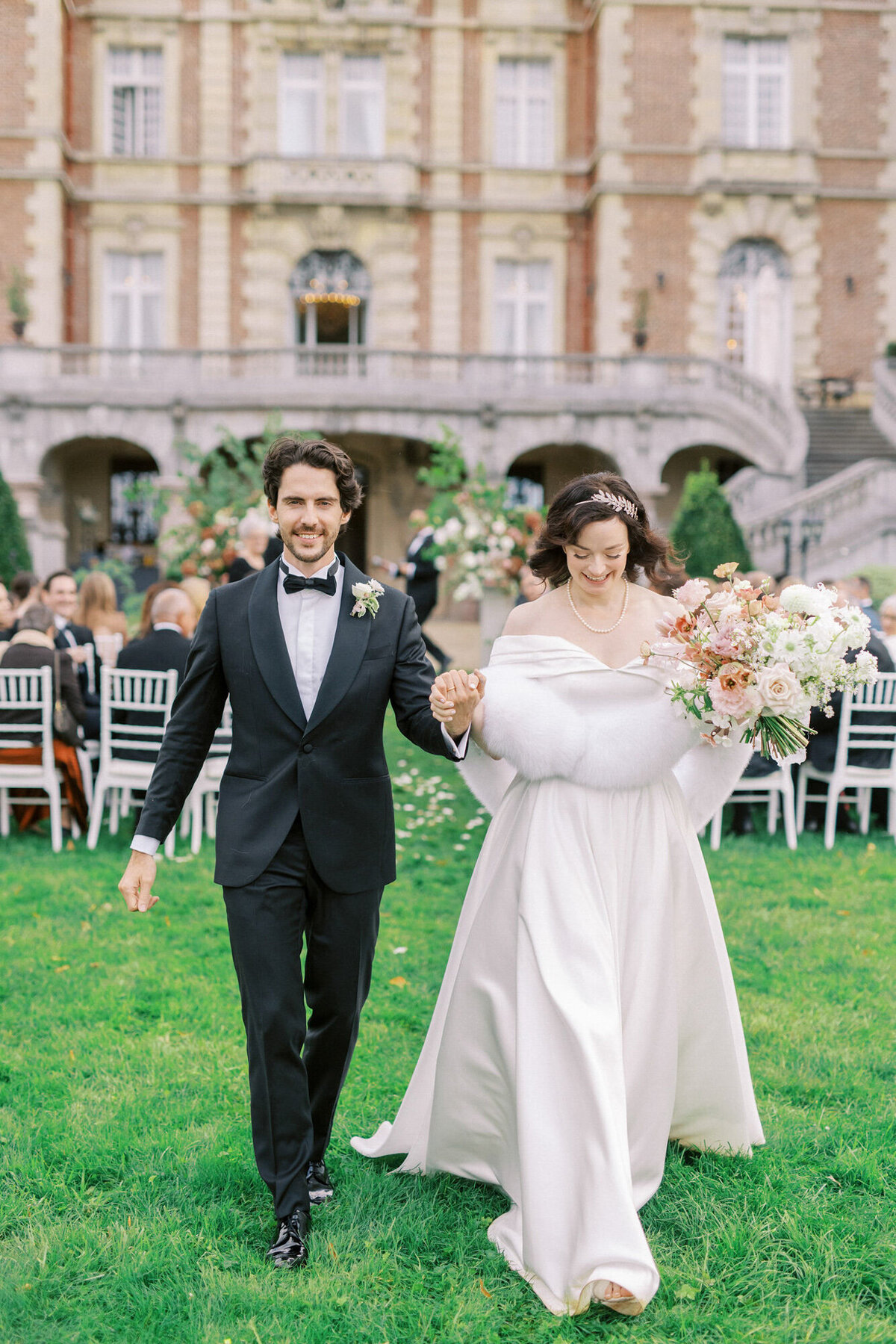 Maïlys Fortune Photography Husband Wife Wedding Weddings Photography France Switzerland Italy Timeless Dreamy Imagery Bilingual French English Destination Weddings Destination Wedding Provence French Riviera Paris Lake Como Tuscany107