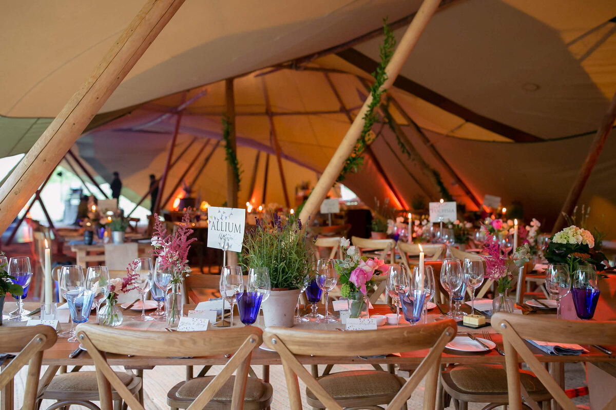 17 table-decoration-hertfordshire-party