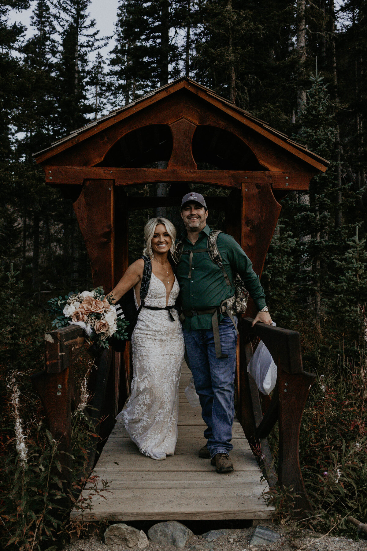williams-lake-trailhead-elopement-taos-ski-valley-43