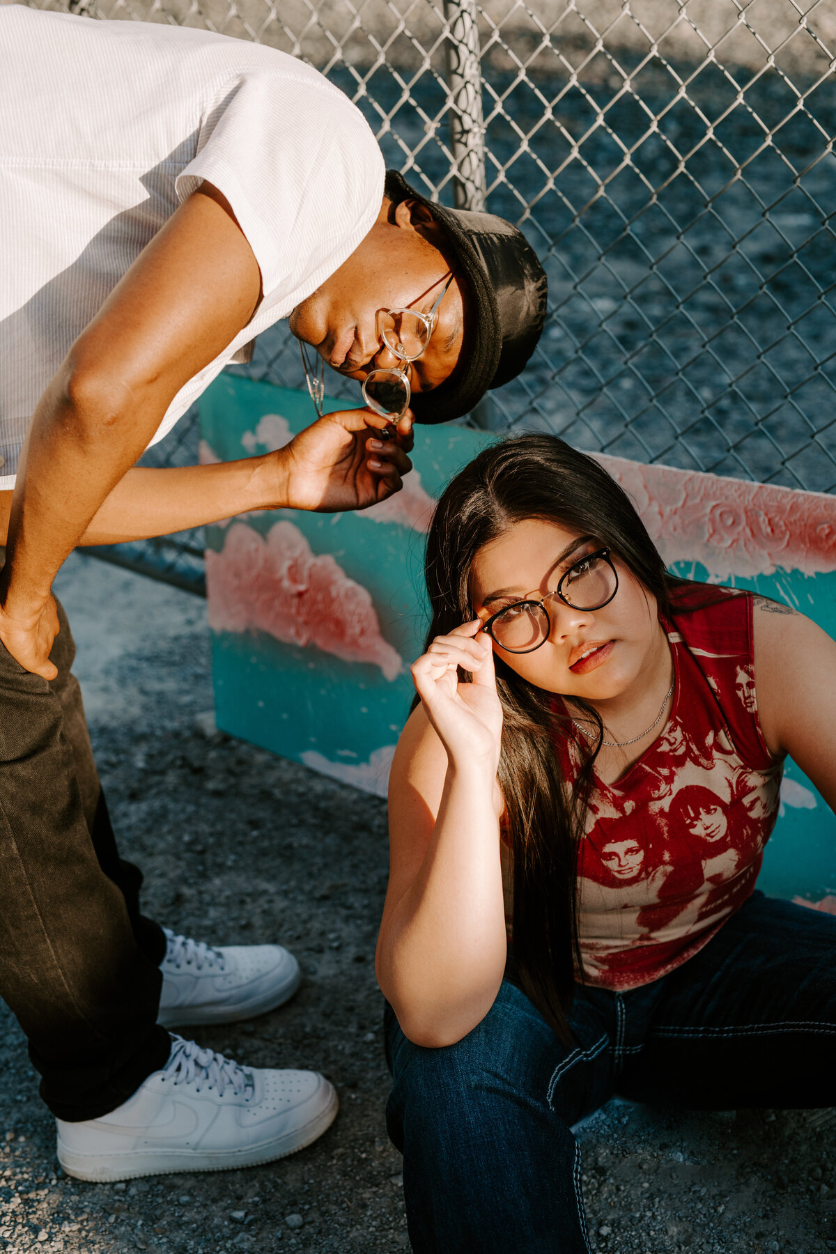 toronto-couples-session-queen-west-99-sudbury-summer-vibes-18