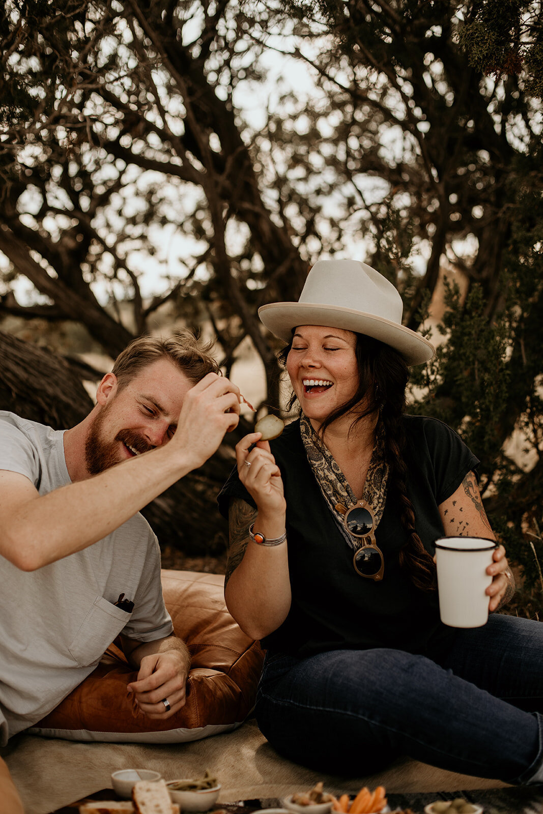 santa-fe-new-mexico-horseback-riding-engagement-photos (40)