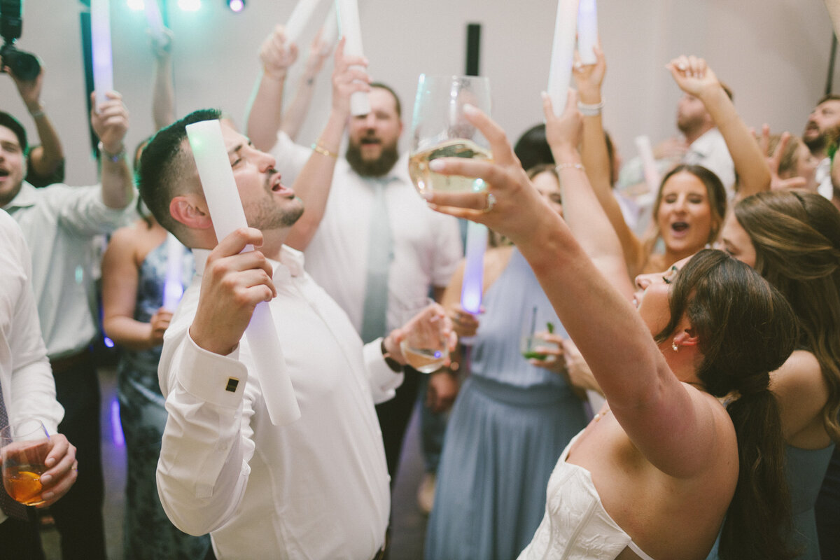 raleigh-nc-merrimon-wynne-wedding-1635