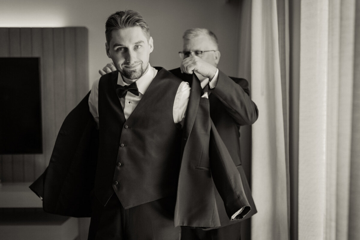 240615-Savannah&Tyler-Knollwood-Country-Club-Wedding-Elmsford-NY-Previews-Web-37