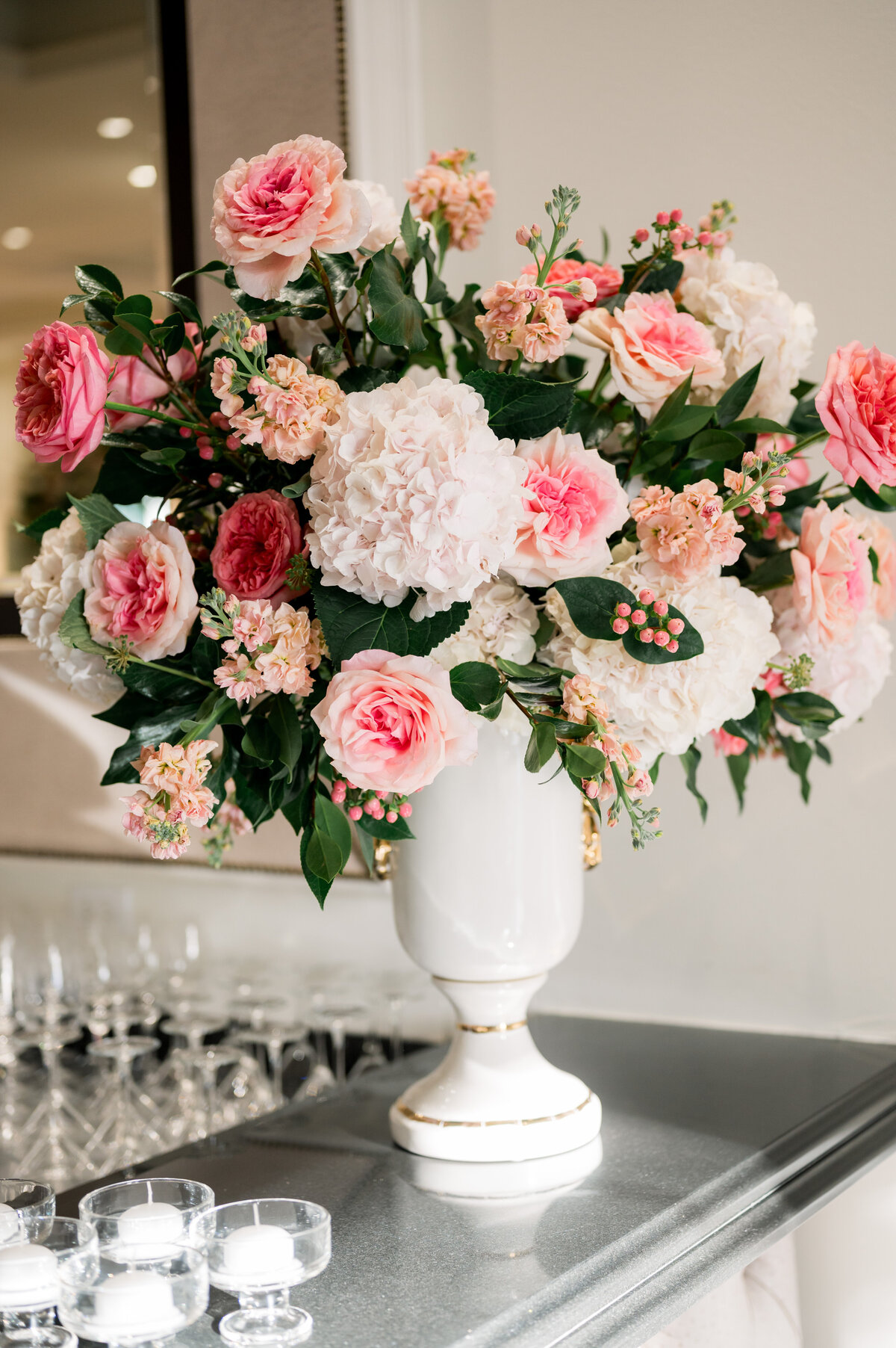 Chicago Illuminating Company Wedding with Pink Block Print Linens_32