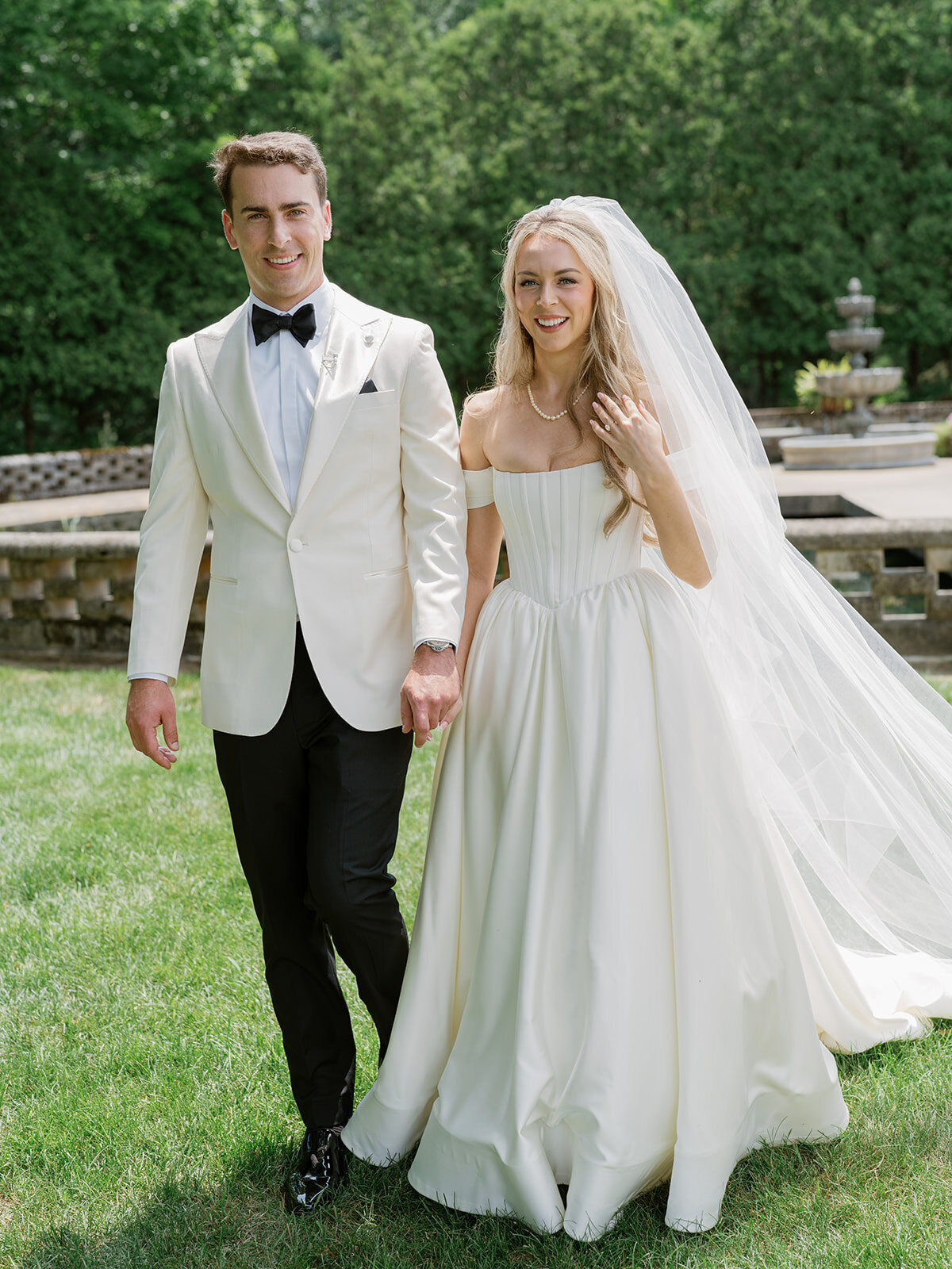 Sarah & Blake Sneak Peeks-107