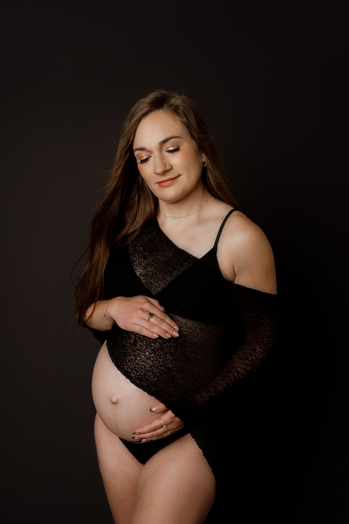outdoor maternity photos 1-4
