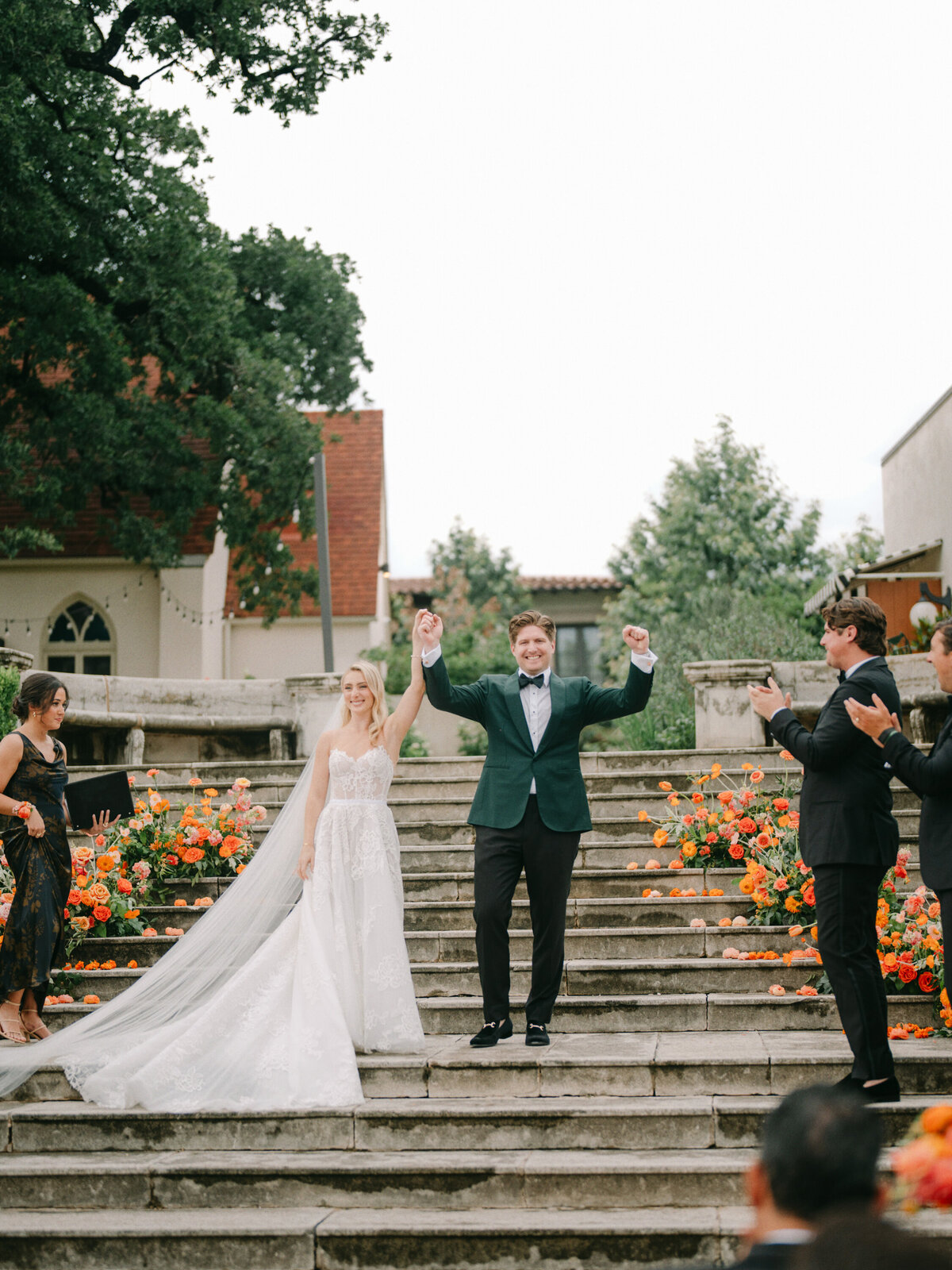 commodore-perry-estate-wedding-garden-ceremony-couple