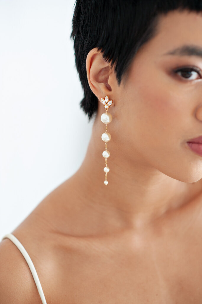 Miranda Earrings by Joanna Bisley Designs photographed by Tara Whittaker Photo. Featured on the Brontë Bride Vendor Guide.
