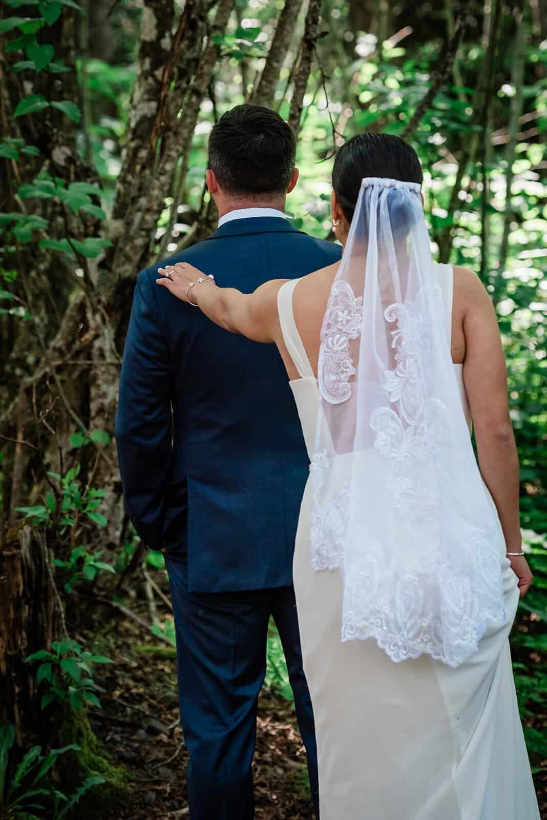 tailored-multi-day-luxury-alaska-elopement