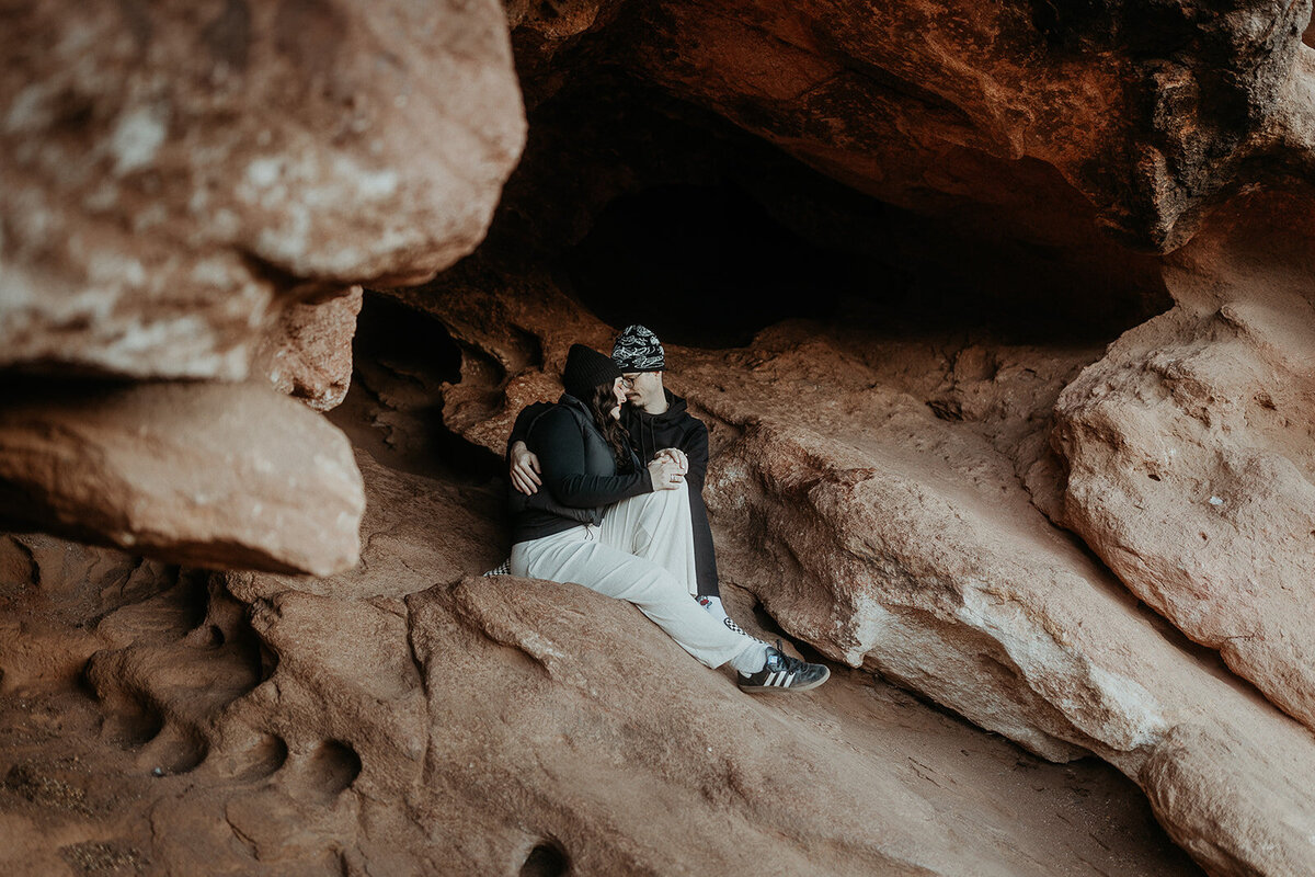 red-rocks-colorado-engagement