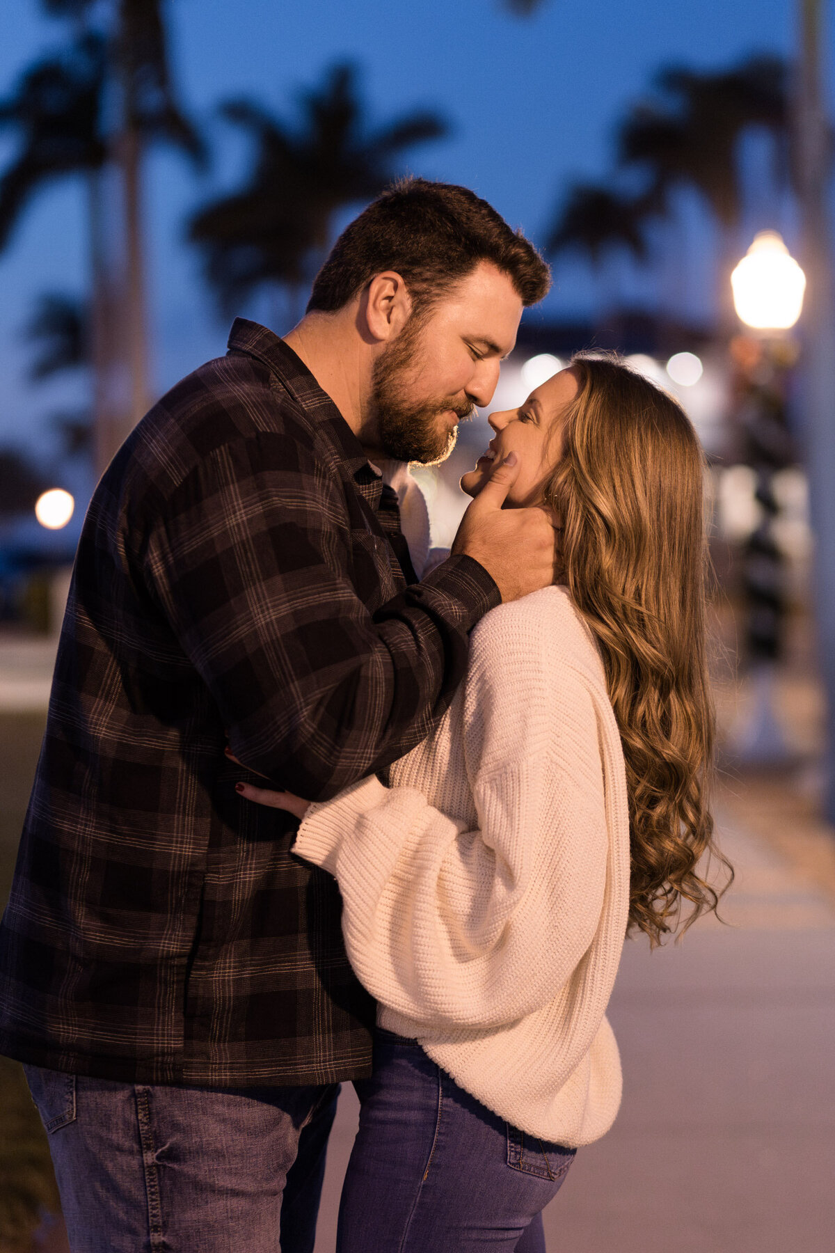 couple-christmas-downtown-session-45
