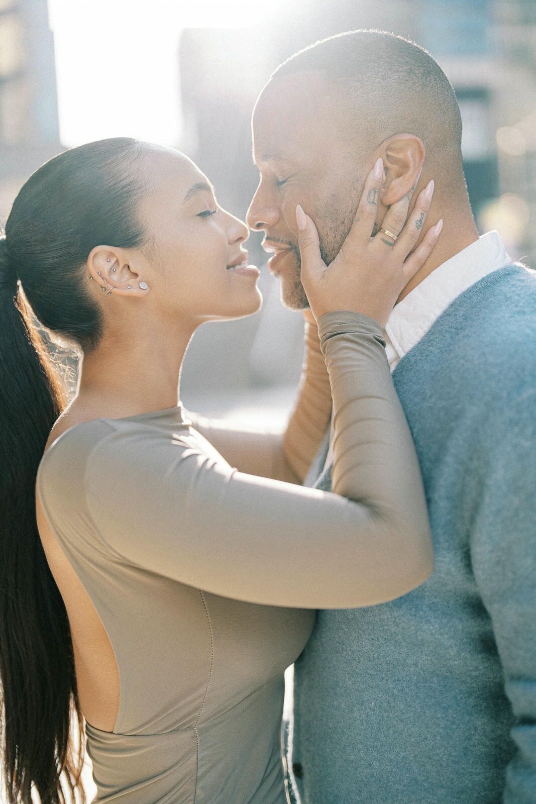 E11-Engagement-photo-shoot-in-Downtown-Toronto-Maria-and-DeVon-2025-04-14-2500px-1047