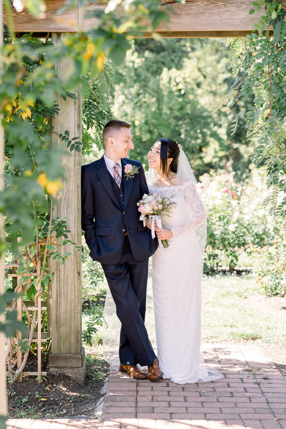 wedding-photography-bon-air-park-rose-garden-couple-light-airy-arlington-virginia-130