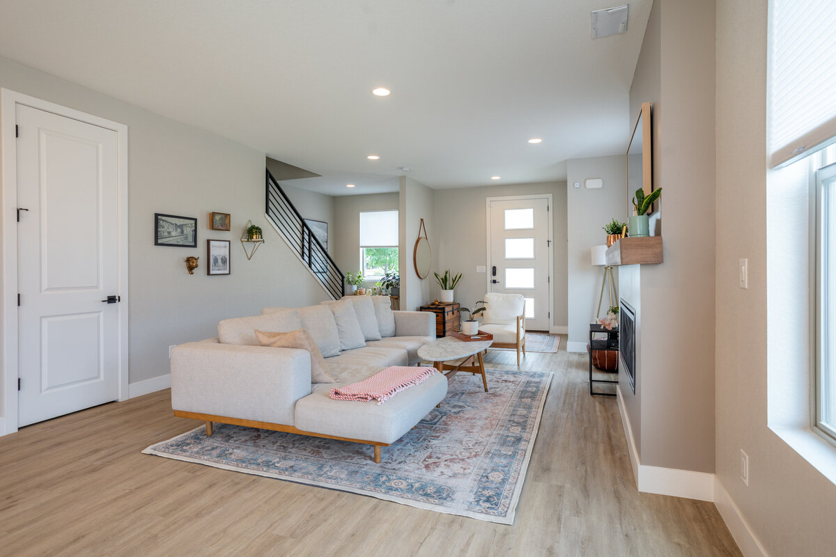 BDStudios_4448_S_Acoma_Street_4