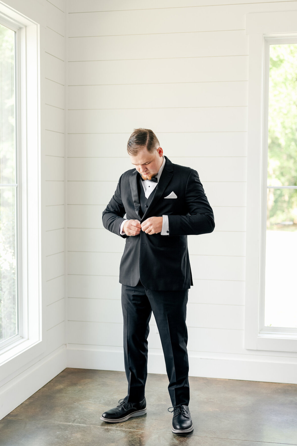 barn-at-white-oaks-wedding-murray-kentucky-48