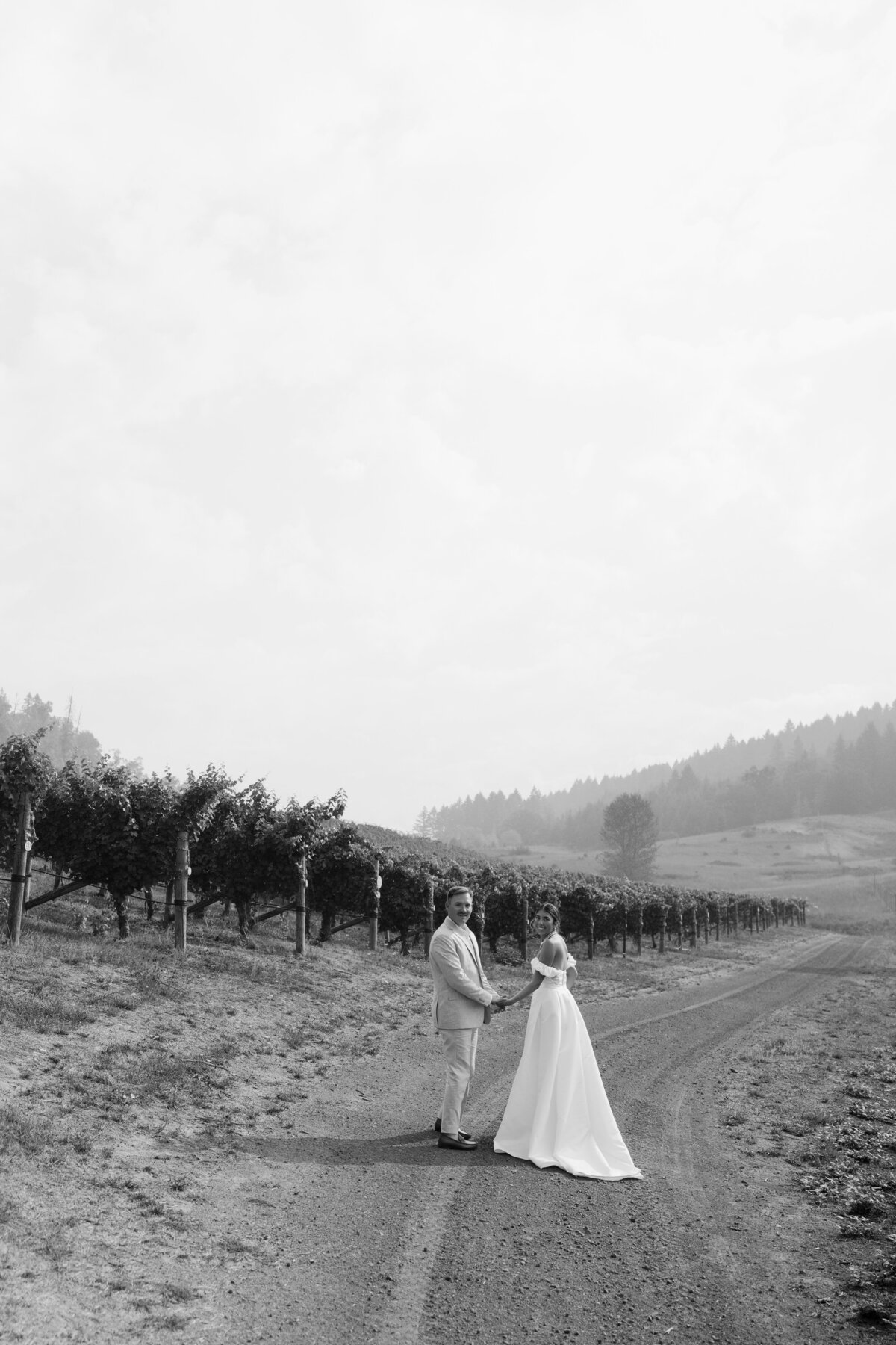 Central-Oregon-Vineyard-Wedding-163