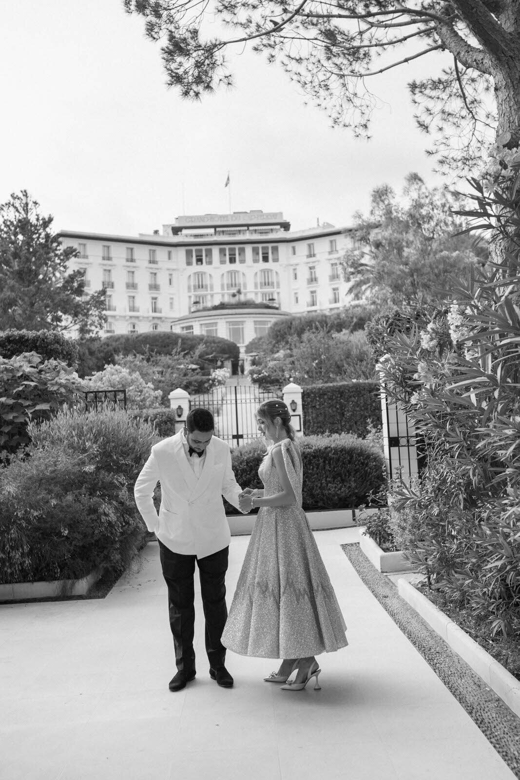 FloraAndGrace_FrenchRiviera_Editorial_WeddingPhotographer (1 von 1)-40