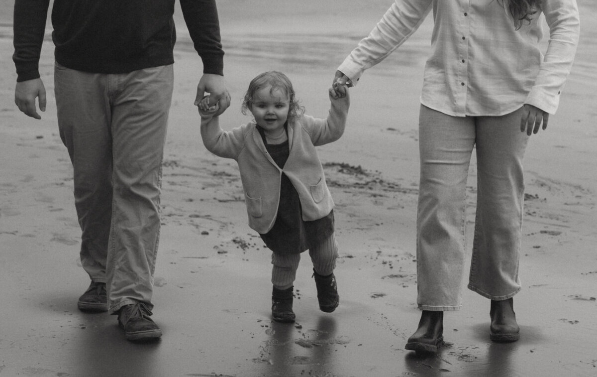 K Fam Chesterman Beach Tofino BC-6458